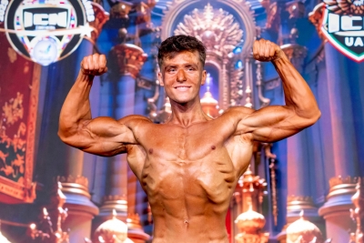 Študent Obchodnej fakulty EUBA Dávid Ščúry sa stal majstrom sveta v naturálnej kulturistike