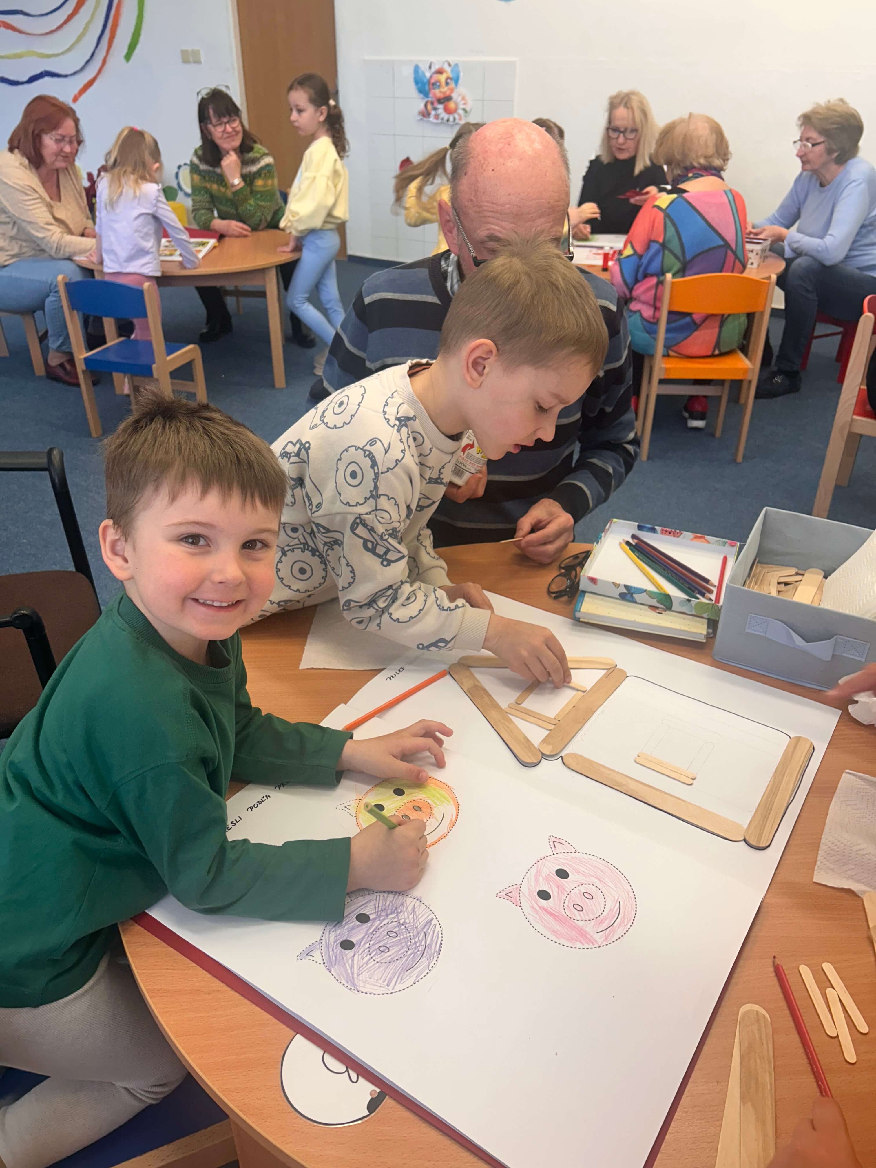 Most medzi generáciami: Keď sa rozprávky spájajú so skúsenosťami na EUBA