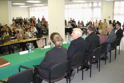 Návšteva J. E. Vincenta Obsitnika na univerzite 