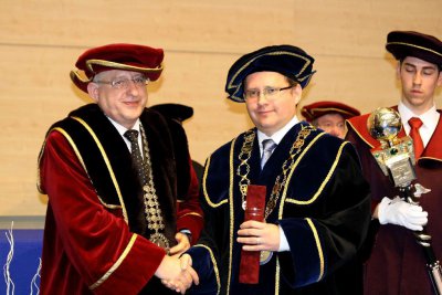 Slávnostná inaugurácia rektora a dekanov EU