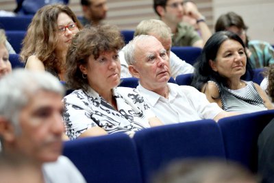 Regions in Motion – Breaking the Path ERSA 2012