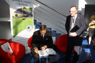 Regions in Motion – Breaking the Path ERSA 2012