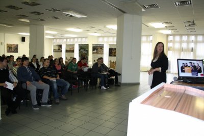 Veľtrh práce a kariérneho poradenstva 