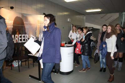 Veľtrh práce a kariérneho poradenstva 