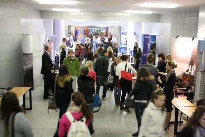 Veľtrh práce a kariérneho poradenstva 