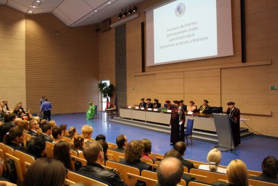 Promócie absolventov doktorandského štúdia