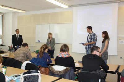 Kariérny postup v rámci francúzskej zahraničnej služby