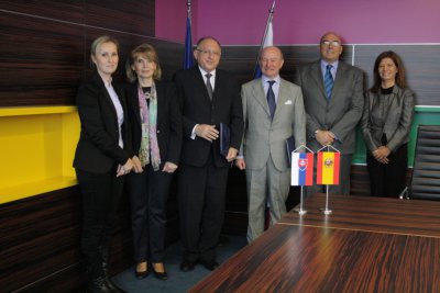 Zmluva s Cervantesovým inštitútom