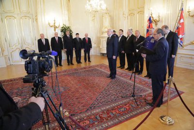Prezident SR vymenoval vysokoškolských profesorov