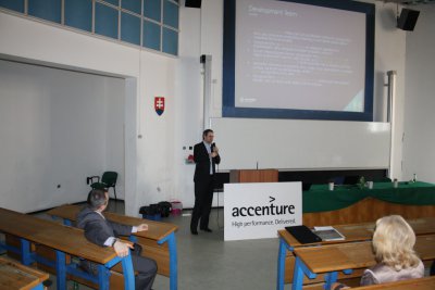 Vedecko-technický seminár KAI FHI EU v Bratislave