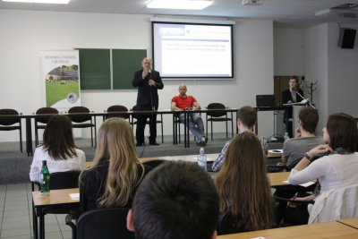 Diskusia študentov s rektorom EU v Bratislave