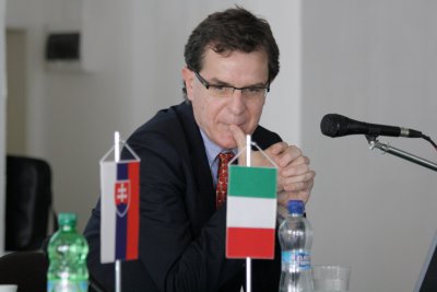 Prednáška profesora z Università di Bologna