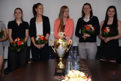 Minister školstva Dušan Čaplovič prijal úspešné volejbalistky