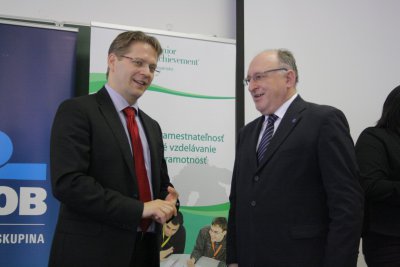Univerzitné udalosti » Študenti EU v Bratislave zvíťazili v 3. ročníku Hlava-Päta