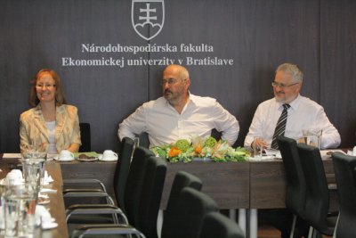 Zasadnutie skúšobnej komisie spoločného programu