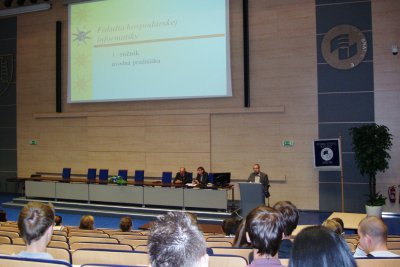 Slávnostné zahájenie AR 2013/2014 na FHI