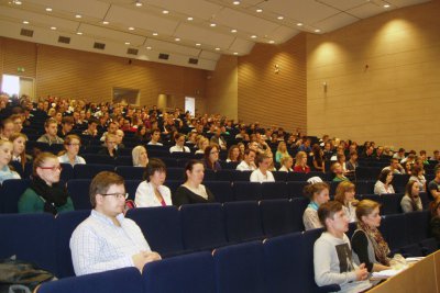 Slávnostné zahájenie AR 2013/2014 na FHI