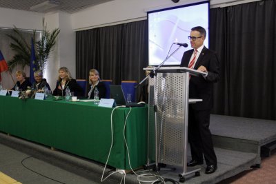 Cudzie jazyky v premenách času IV