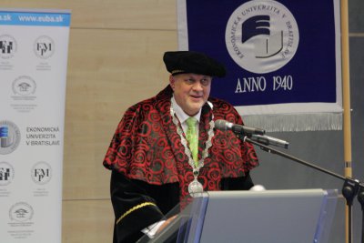 Udelenie čestnej vedeckej hodnosti Jánovi Kubišovi