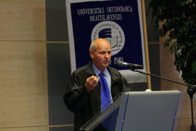 Univerzitné udalosti » Konferencia SAV a prezentácia publikácie