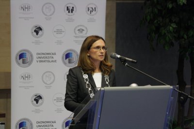 Imatrikulácia prvákov FPM EU