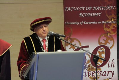 Národohodohospodárska fakulta 60-ročná