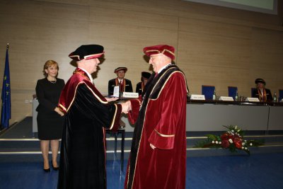 Národohodohospodárska fakulta 60-ročná