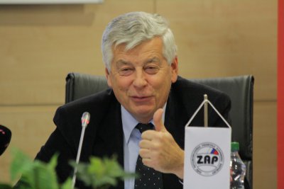 Univerzitné udalosti » Národohospodársky význam automobilového priemyslu na Slovensku 