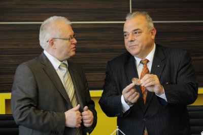 Zmluva s bulharskou univerzitou