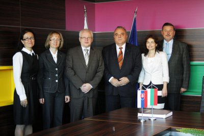 Univerzitné udalosti » Zmluva s bulharskou univerzitou