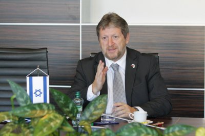 Prednáška izraelského veľvyslanca