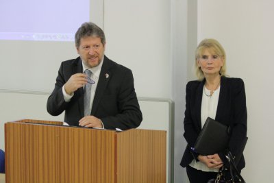 Prednáška izraelského veľvyslanca