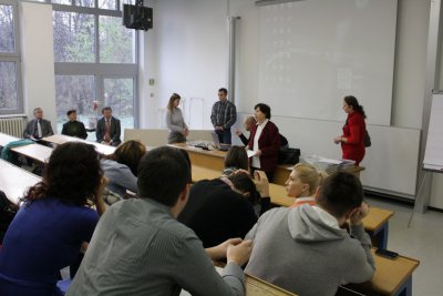 Študentská vedecká činnosť na FPM – prienik teórie a praxe