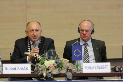 Prednáška Norberta Lammerta