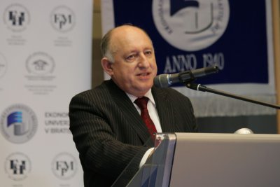 Pohľady na ekonomiku Slovenska 2014