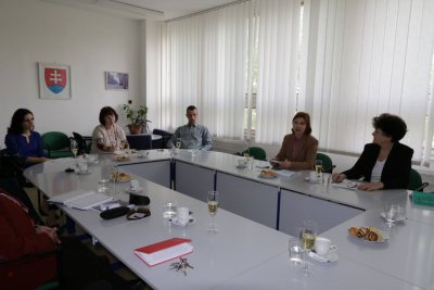 Sociokultúrne problémy jazyka a komunikácie