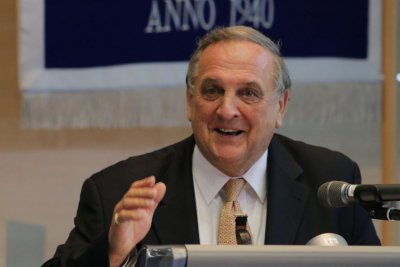 G. Zavvos prednášal študentom univerzity