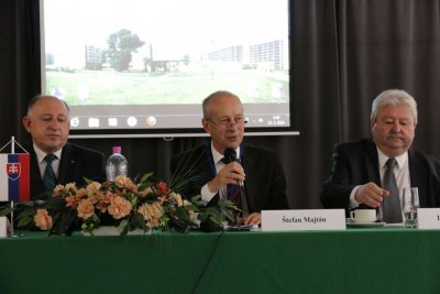 Aktuálne problémy podnikovej sféry 2014