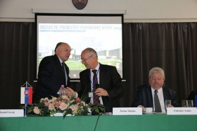 Aktuálne problémy podnikovej sféry 2014