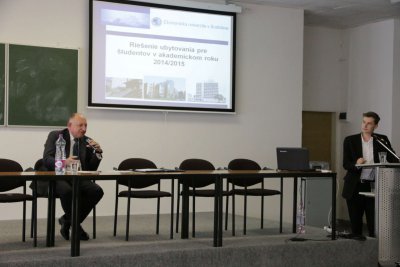 Pravidelné stretnutie študentov s rektorom