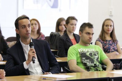 Pravidelné stretnutie študentov s rektorom