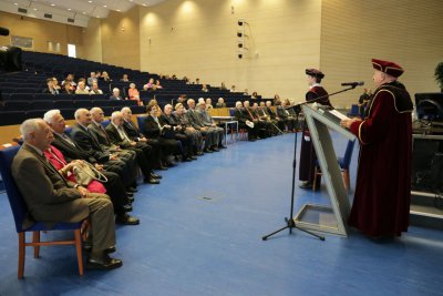 Promócie absolventov po 60 rokoch