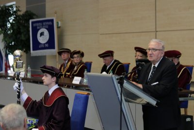 Promócie absolventov po 60 rokoch