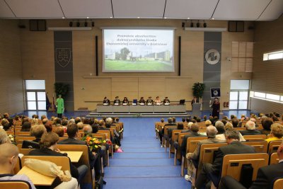 Promócie absolventov doktorandského štúdia