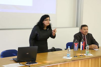 Diplomacia v praxi - Kubánska republika