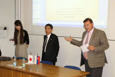 Japonský veľvyslanec prednášal na EU v Bratislave