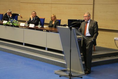 Generálny riaditeľ Európskeho mechanizmu pre stabilitu Klaus Regling na EU v Bratislave