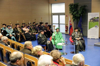 Doctor Honoris Causa Michalovi Kováčovi a Petrovi Mihókovi