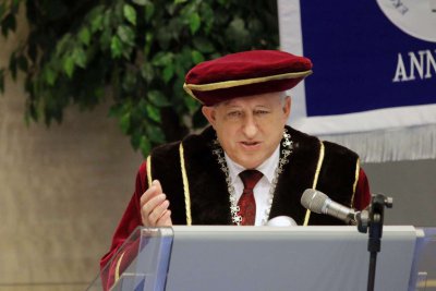 Doctor Honoris Causa Michalovi Kováčovi a Petrovi Mihókovi
