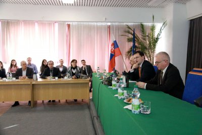 Návšteva ministra školstva Juraja Draxlera na EU v Bratislave